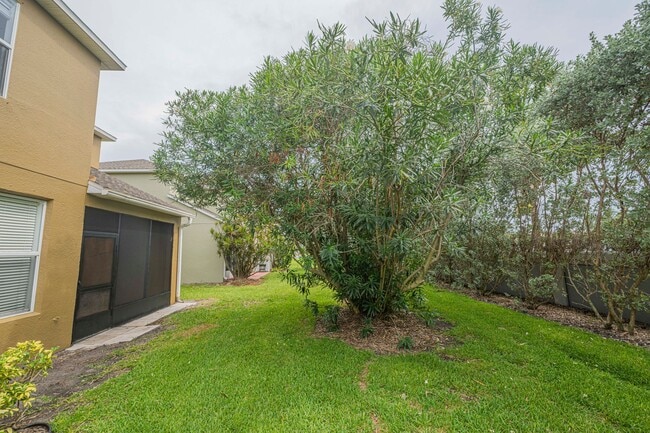 Building Photo - 3701 Titanic Cir