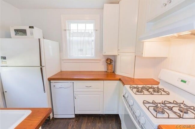 Building Photo - Great House for rent Maymont and Texas Beach area