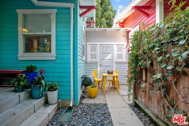 Building Photo - 619 Milwood Ave