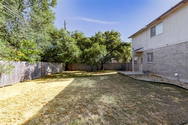 Building Photo - 8116 Forest Heights Ln