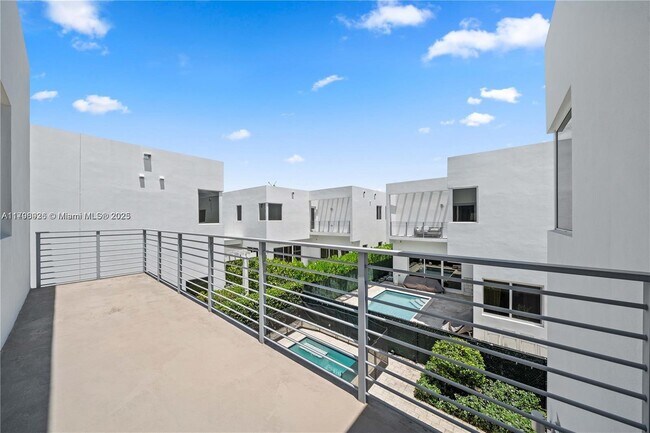 Building Photo - 10067 NW 75th Terrace