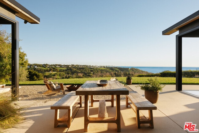 Building Photo - 5792 Calpine Dr