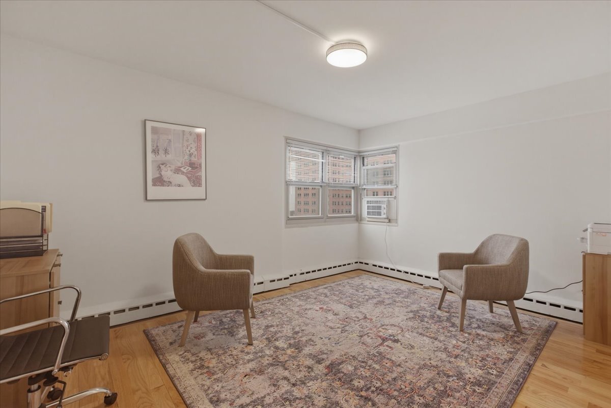 Building Photo - 5630 N Sheridan Rd