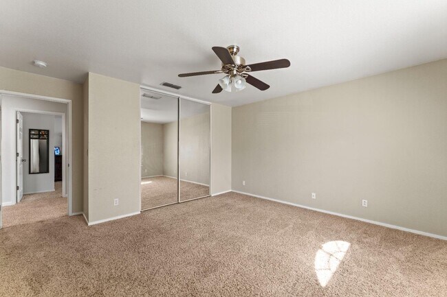 Building Photo - 26 Bridgeford Ct