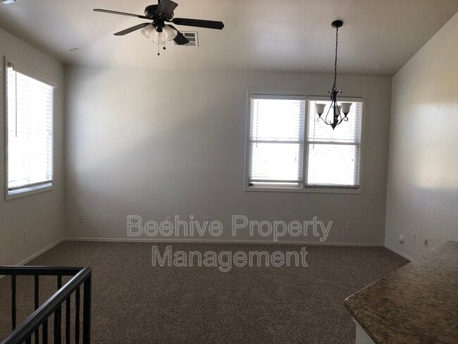 Building Photo - 5720 S 21st Pl