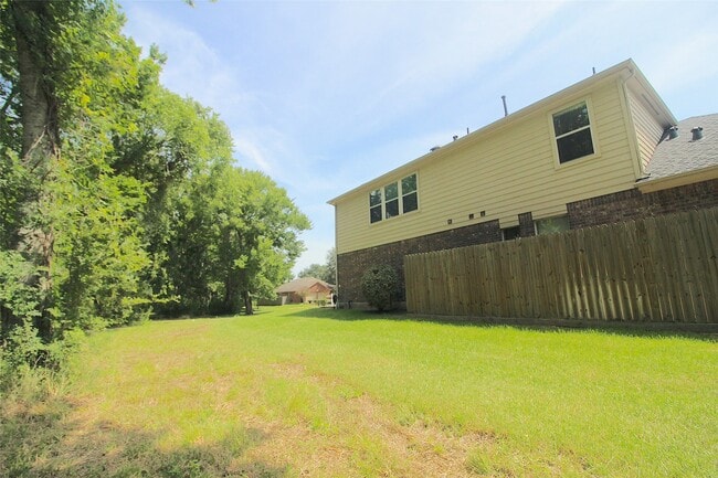 Building Photo - 7202 Toad Hollow