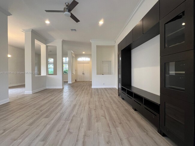 Building Photo - 2408 Deer Creek Rd