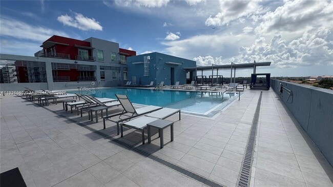 Building Photo - 7875 NW 107th Ave