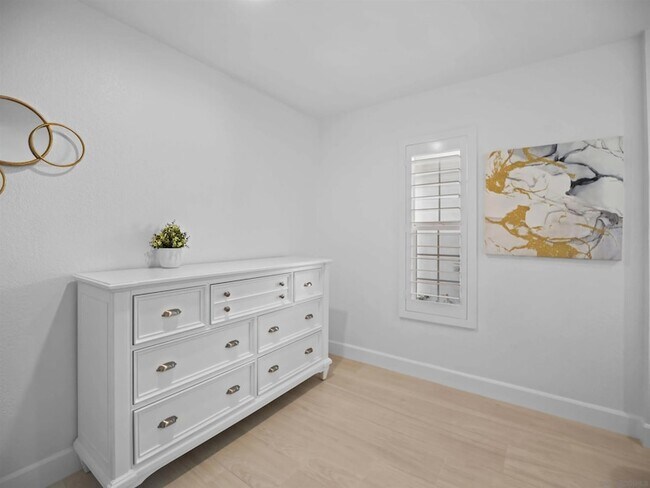 Building Photo - 11748 Via Chona