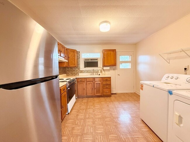 Building Photo - Welcome Home!