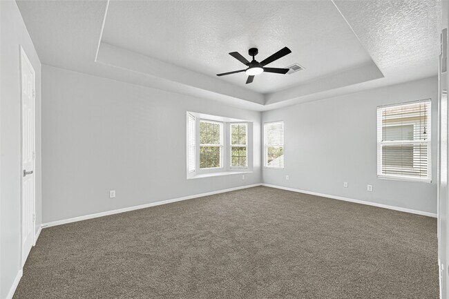 Building Photo - 1827 Macondray Dr