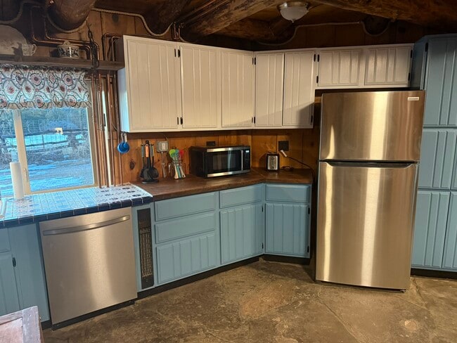 Building Photo - 43393 Co Rd M