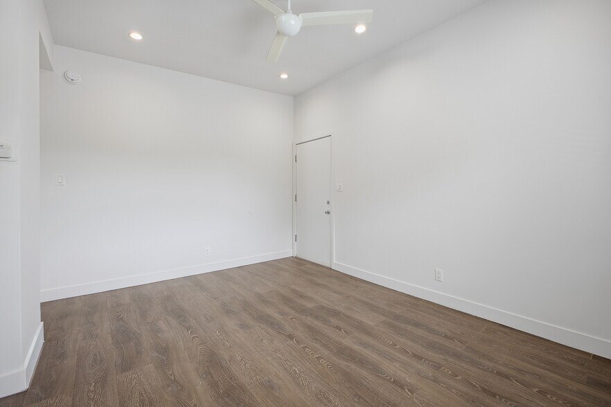 Building Photo - 3408 Bellevue Ave