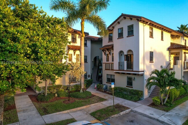 Building Photo - 10600 NW 88th St