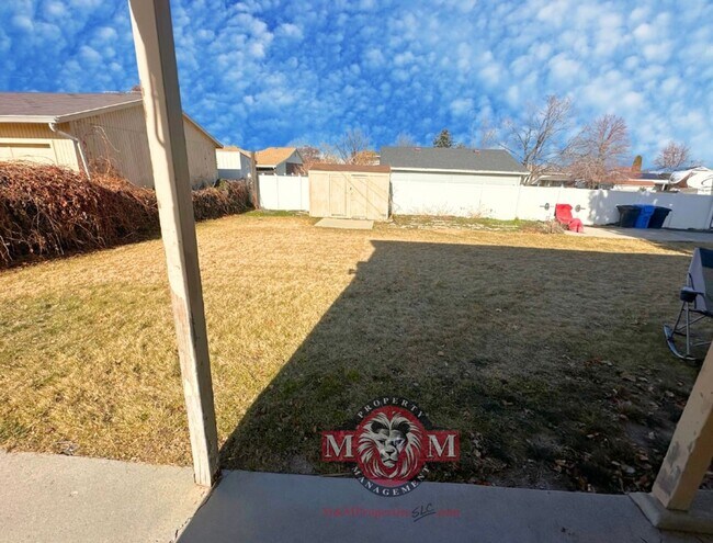 Building Photo - 2332 W 6200 S