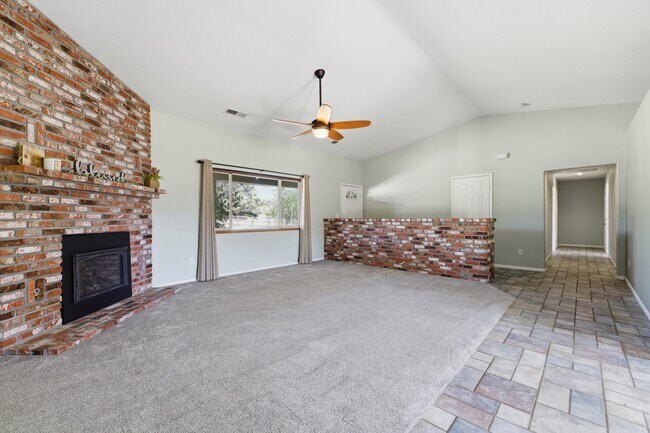 Building Photo - 23440 Mashie Ct