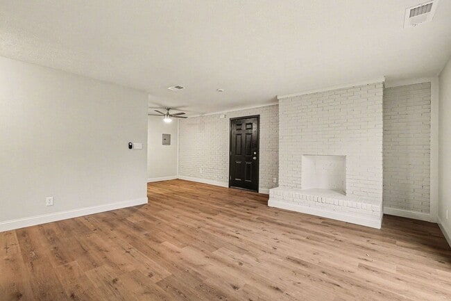 Interior Photo - 43Hundred at Batavia