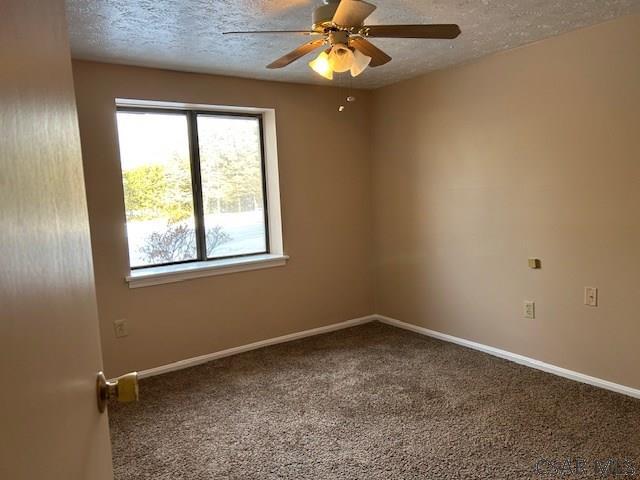 Building Photo - 545 Goucher St