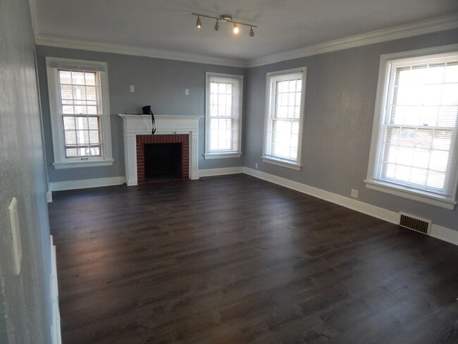 Living Room - 3127 N 55th St