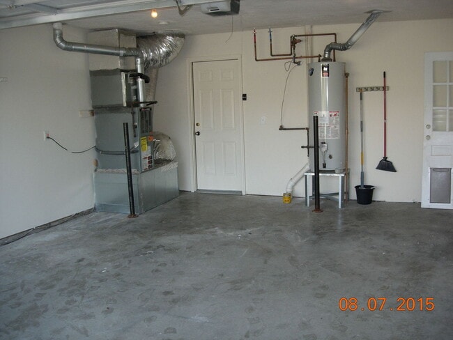 Building Photo - Bellevue Home