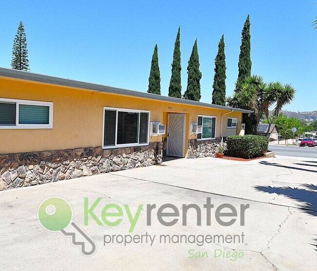 Building Photo - Traditional Duplex in Lemon Grove | Minutes from CA-94 FWY Acces
