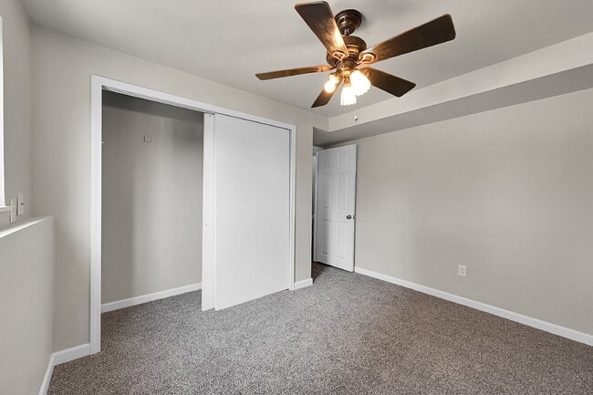 Building Photo - $1,850, 4 bed, 2 bath, located on Colorado...