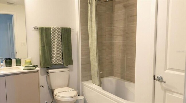 Building Photo - 5592 Pga Blvd