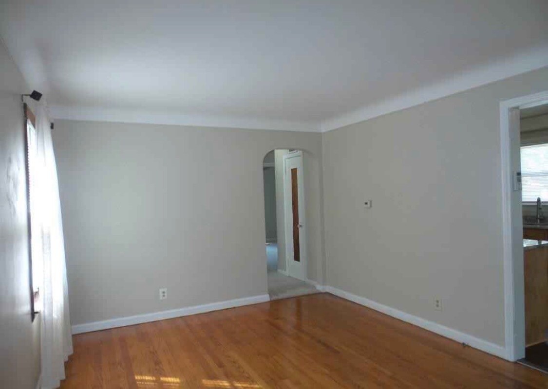 Building Photo - 19104 Kenosha St