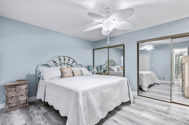 Building Photo - 2503 Waterview Cir
