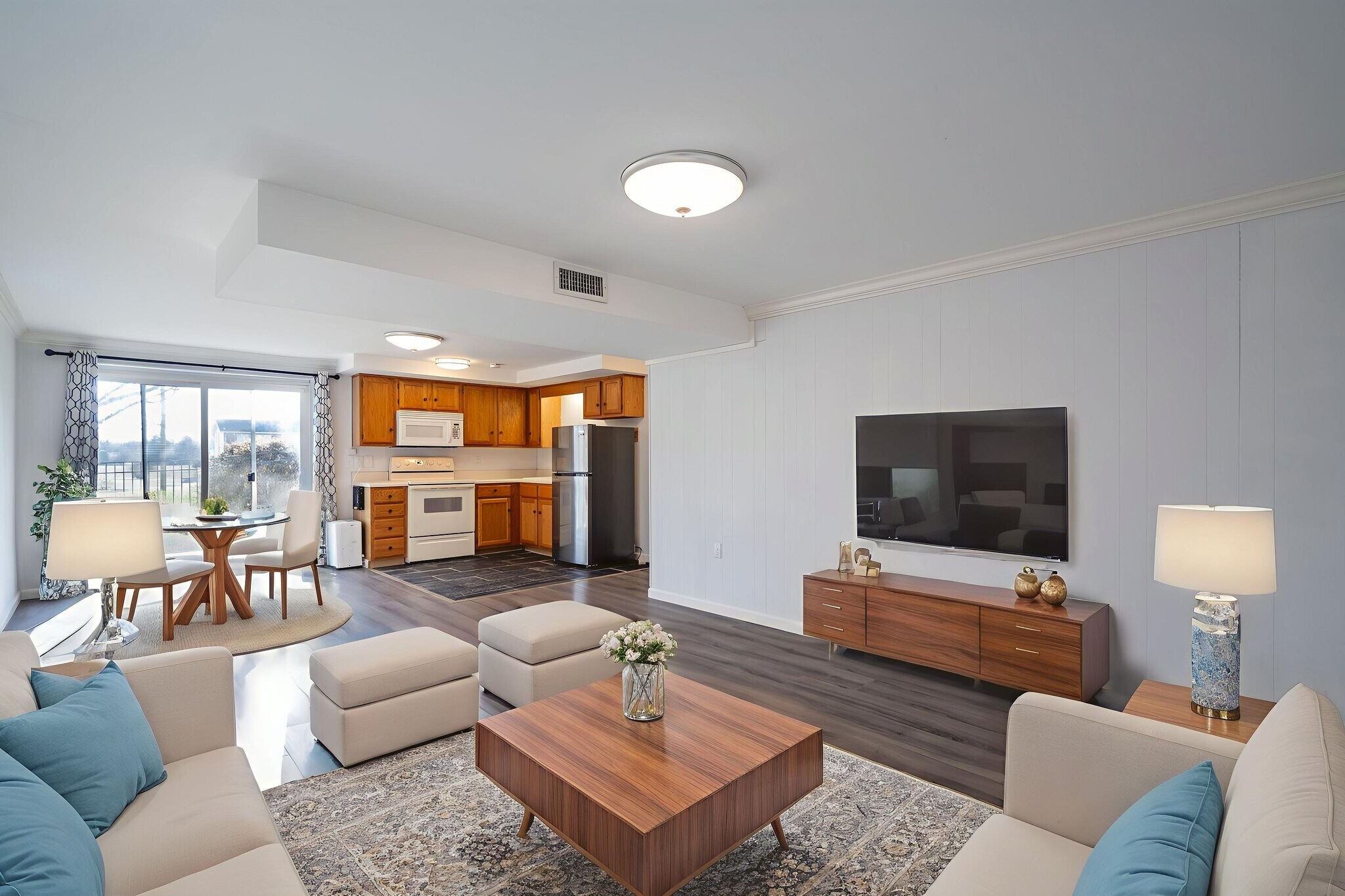 Building Photo - 85 Meadowdew Ln