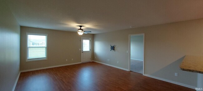 Building Photo - 13575 Crescent Ridge Dr