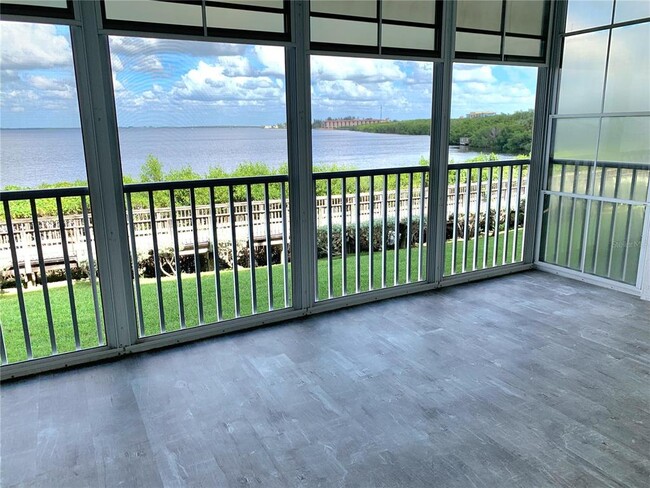 Building Photo - 200 Harbor Walk Dr