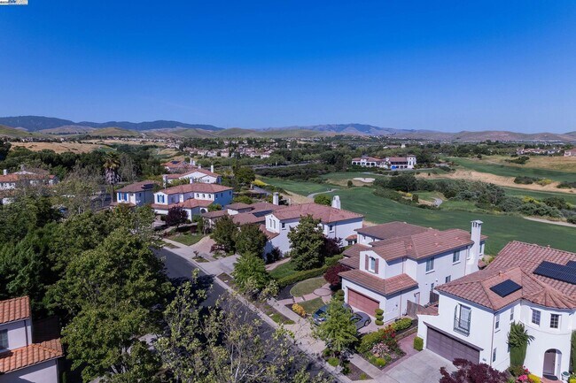 Building Photo - 1260 Ustilago Dr
