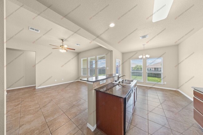 Building Photo - 7605 Hickman St