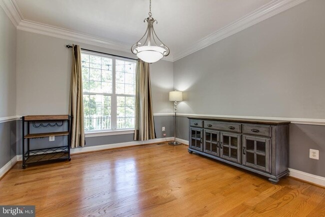 Building Photo - 2191 Oak Forest Dr