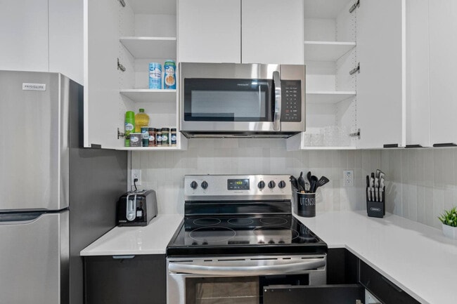 Building Photo - 4407 N 13th Pl