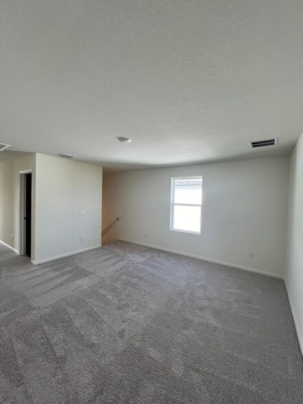 Upstairs Bonus Space - 407 Estuary Dr