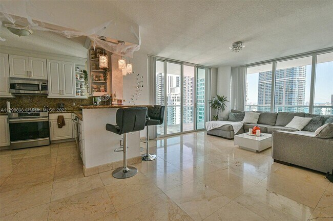 Building Photo - 1250 S Miami Ave
