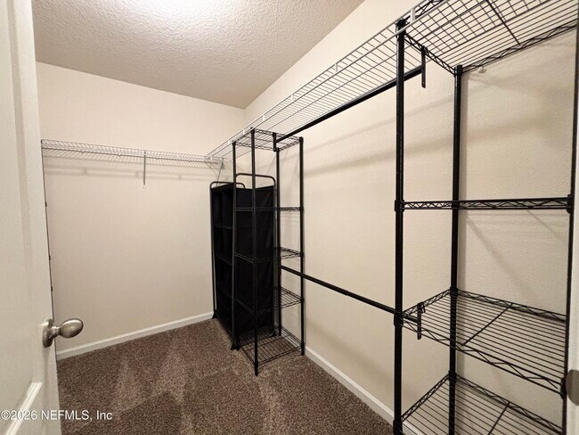 Building Photo - 2270 Willow Springs Dr