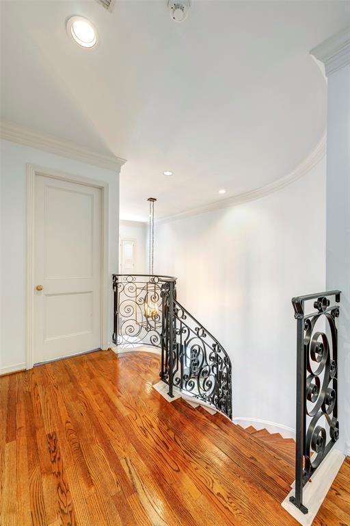 Building Photo - 57 Briar Hollow Ln