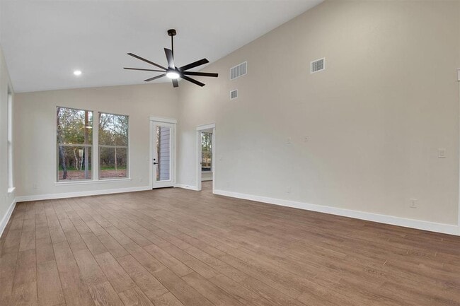 Building Photo - 336 Nene Ln