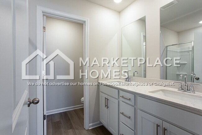 Building Photo - 2121 Avalon Rdg