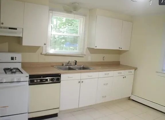 Building Photo - 26 Courter Ave