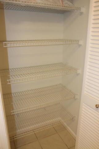 Building Photo - 1518 Primrose Ln