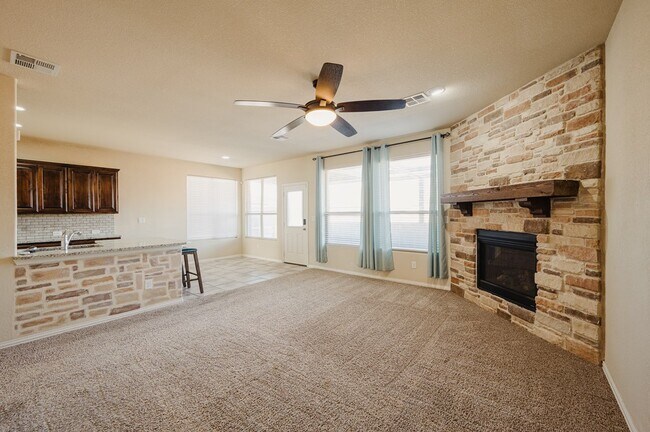 Building Photo - 7036 XIT Ranch Rd