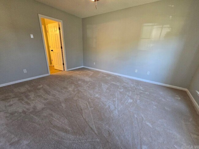 Building Photo - 1028 Kierre Dr