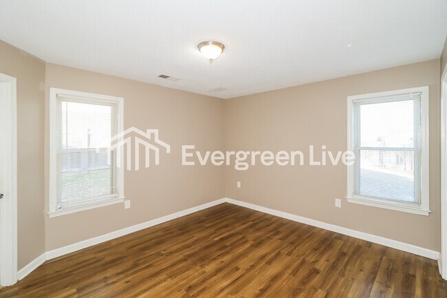 Building Photo - 4776 Stoney Hill Dr