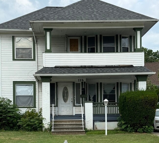 Building Photo - 738 Eddy Rd