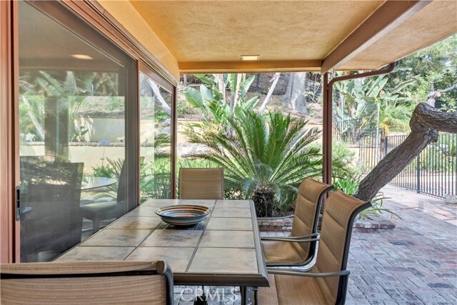 Building Photo - 2500 Benedict Canyon