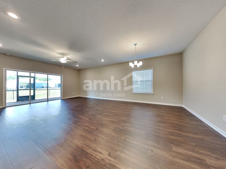 Building Photo - 172 Hemlock Point